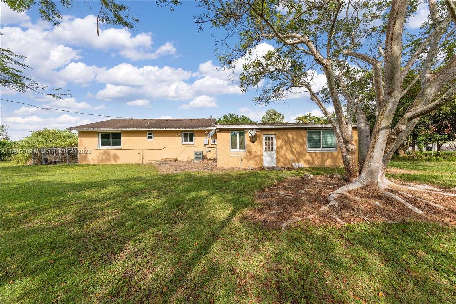 House in Homestead, Florida 11622251