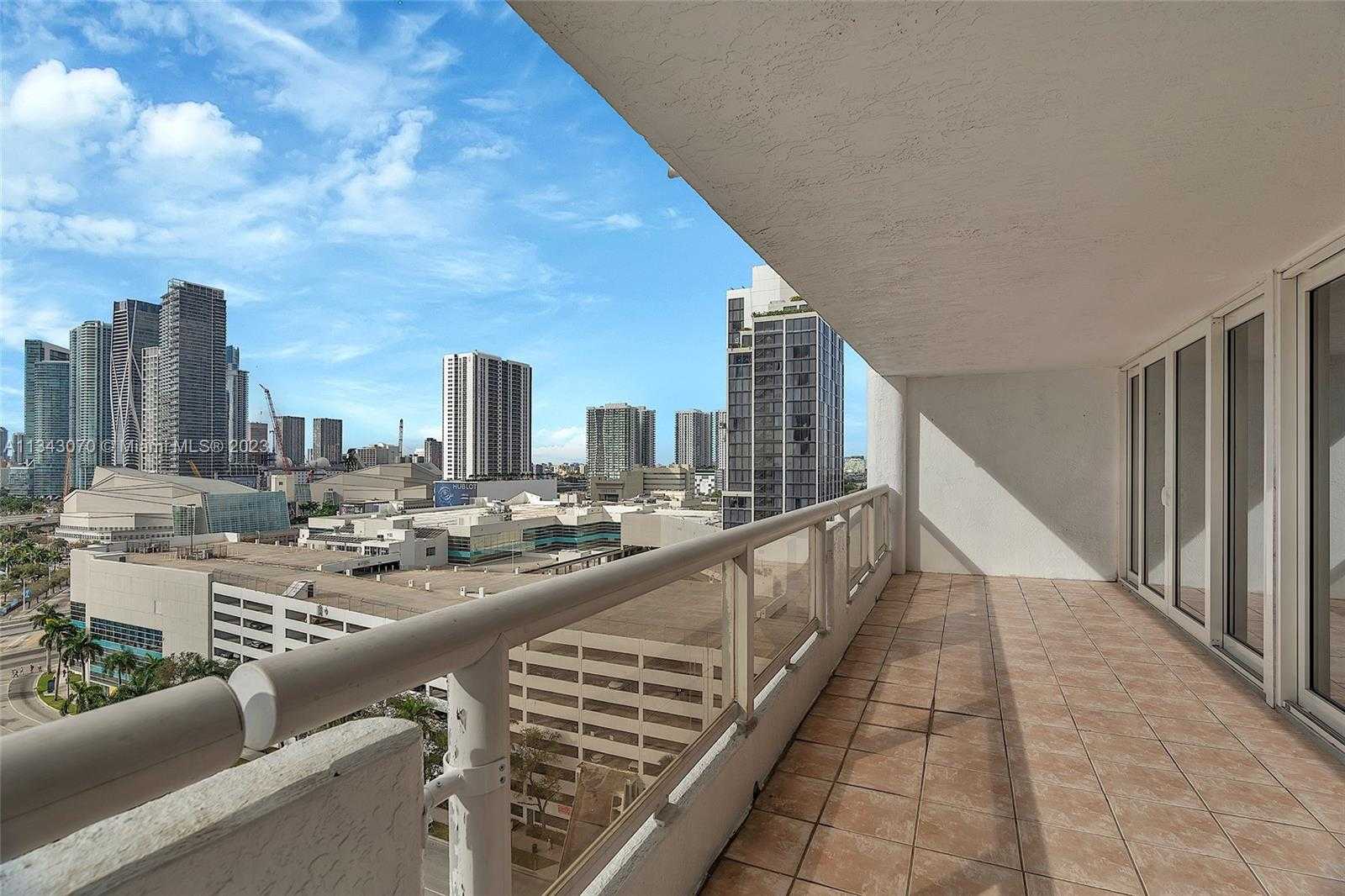 Condominium dans Miami, Florida 11622302