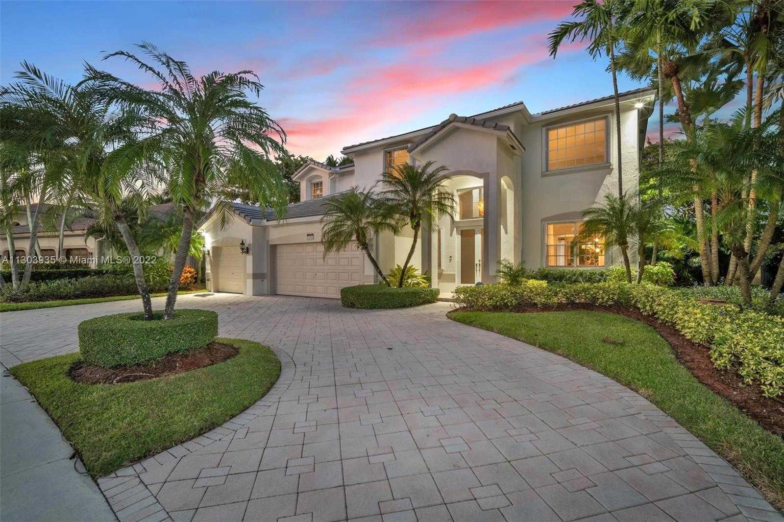 House in Weston, Florida 11622321