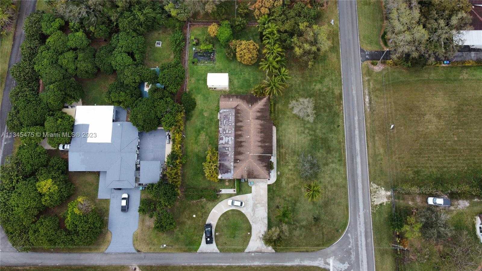 жилой дом в Homestead, Florida 11622352