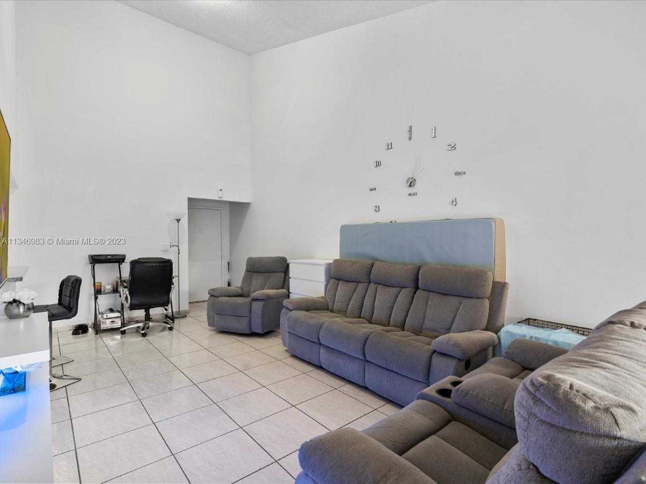 Condominium dans Doral, Florida 11622356