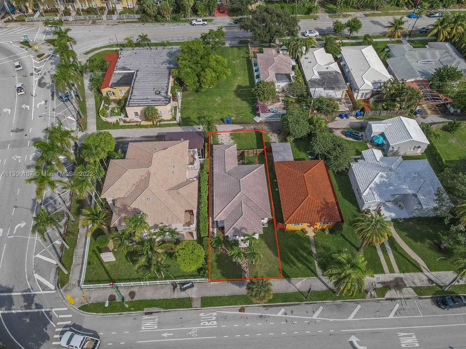 Dom w Hollywood, Florida 11622358