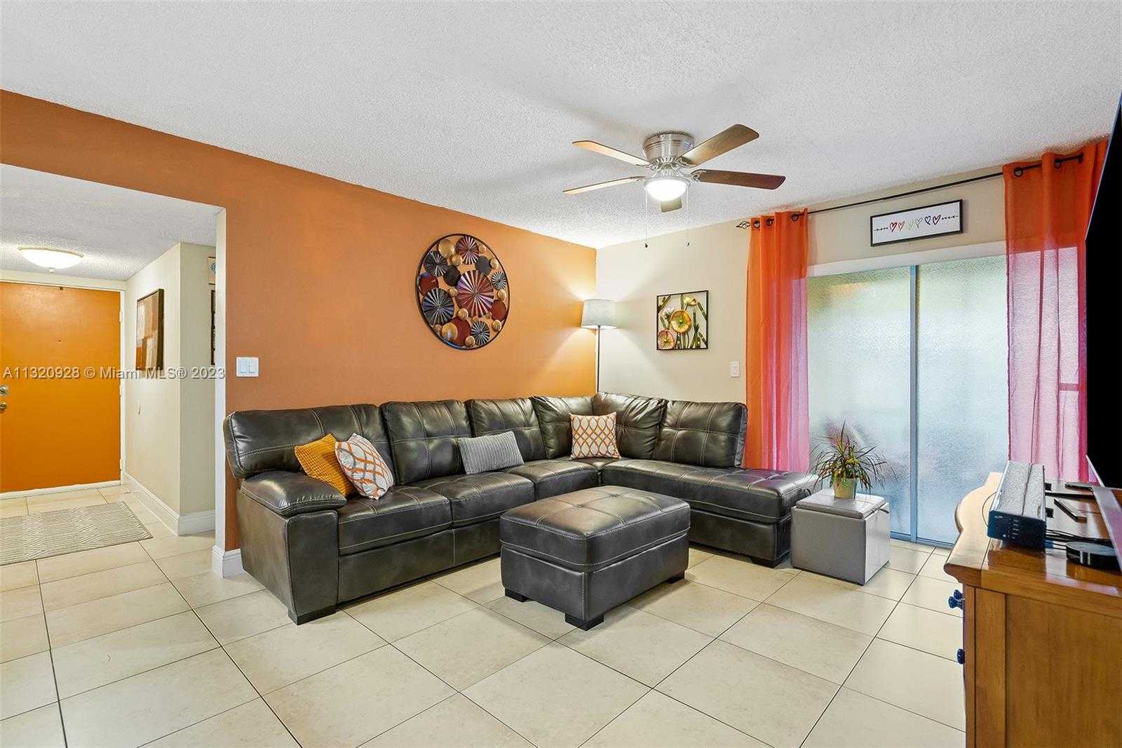 Квартира в Sabal Palms Estates, Florida 11622363
