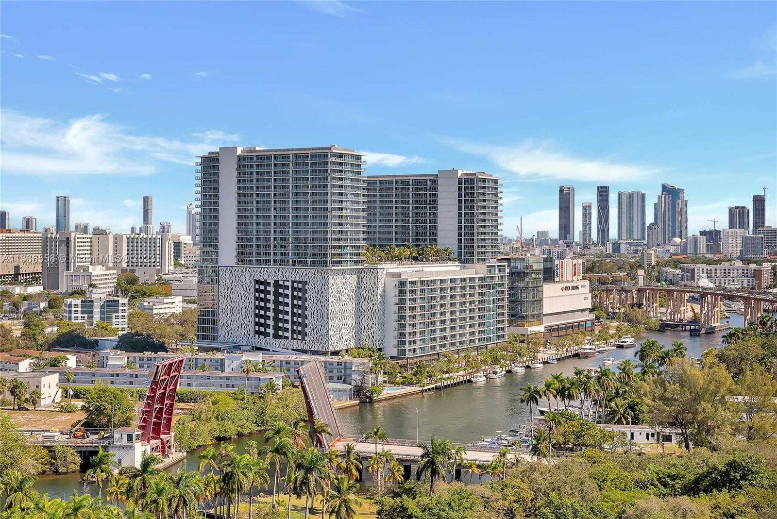 Condominium dans Miami, Florida 11622371
