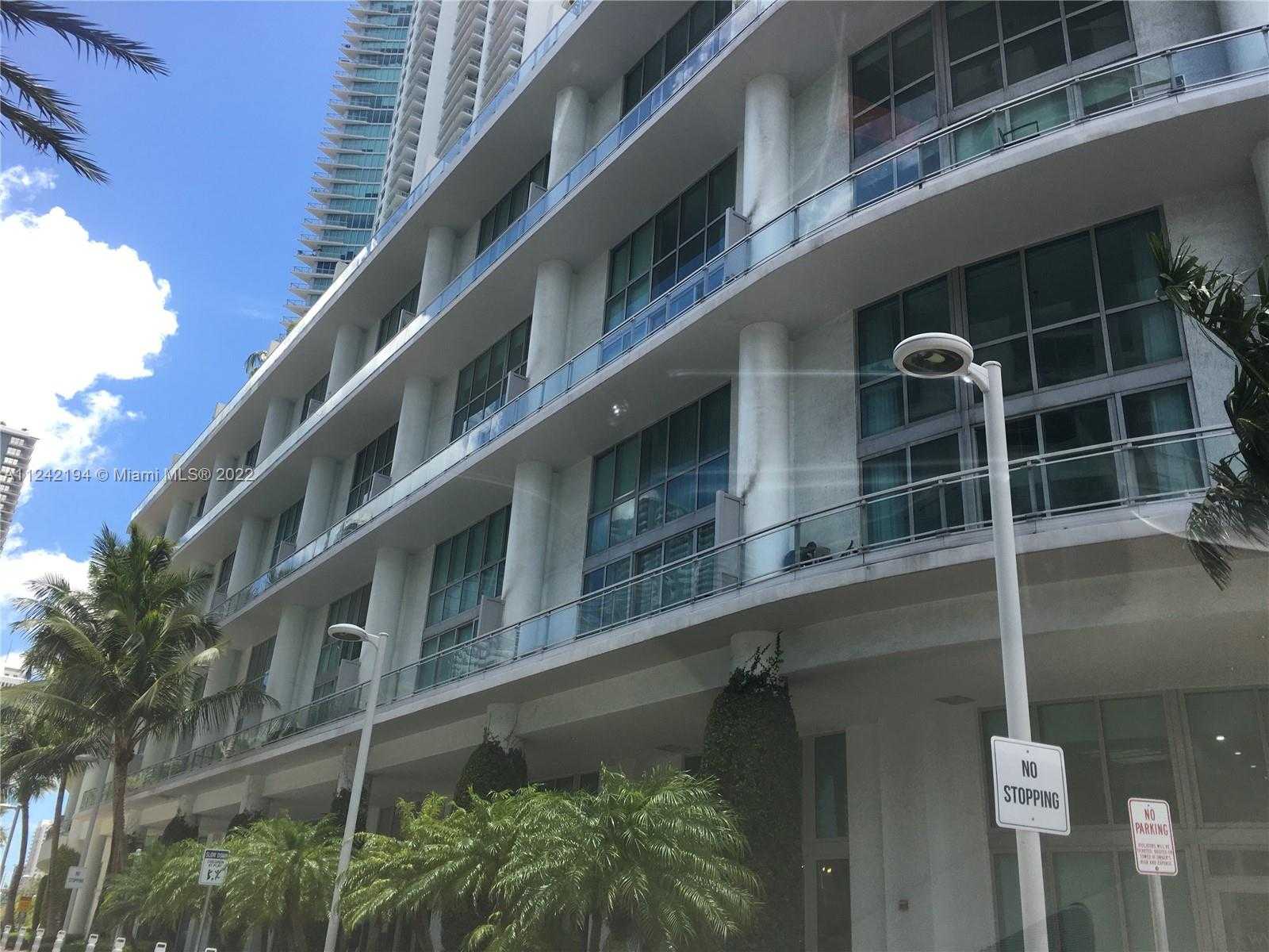 Condominium in Miami, Florida 11622381