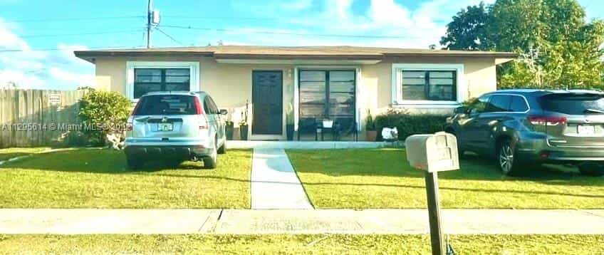 rumah dalam Miami Heights Selatan, Florida 11622386