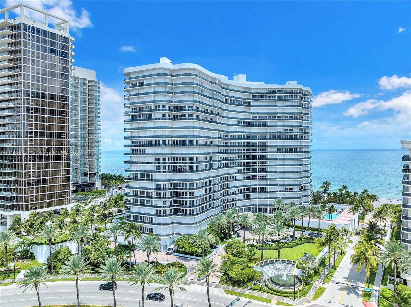 Condominium dans Bal Harbour, Floride 11622419