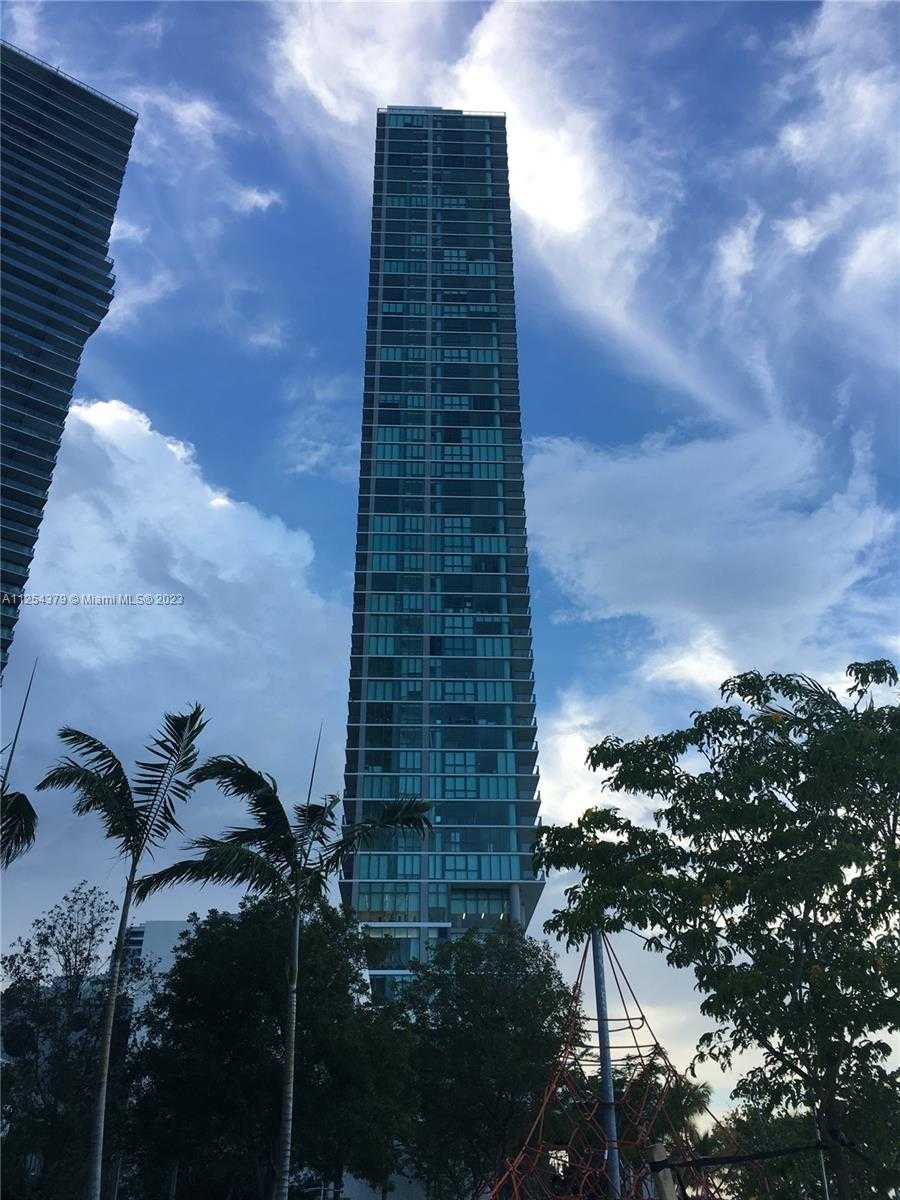 Condominium in Miami, Florida 11622422