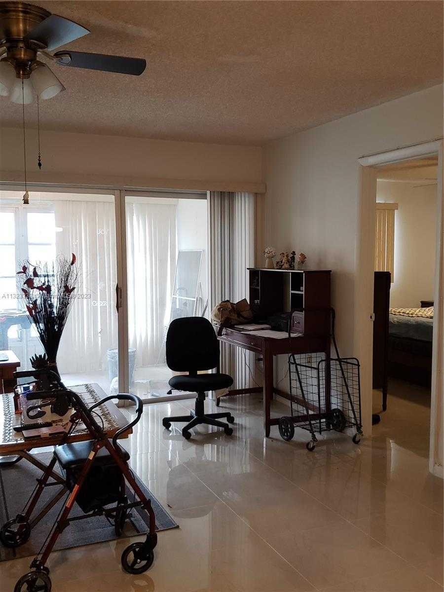 Condominium dans North Lauderdale, Florida 11622434