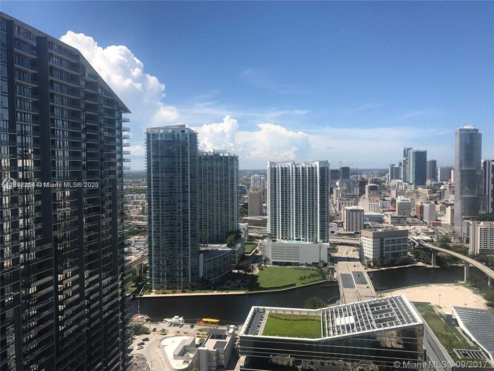 عمارات في Miami, Florida 11622443