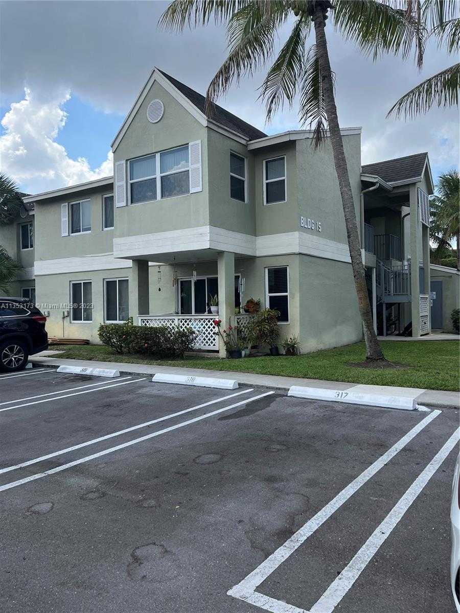 Residencial en Hialeah, Florida 11622497