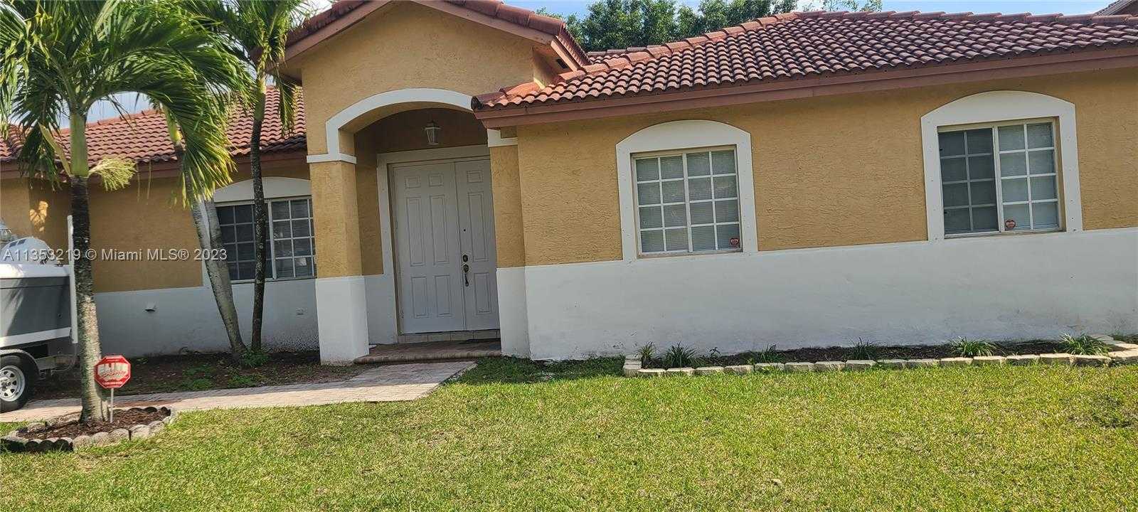 Rumah di Homestead, Florida 11622498