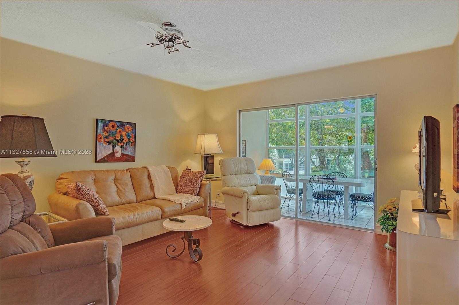 Condominium in Lauderhill, Florida 11622500
