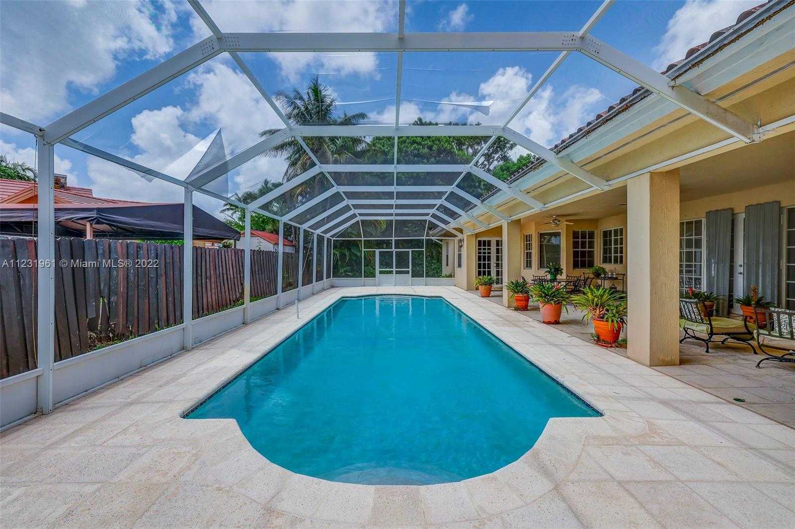 House in Miami, Florida 11622518