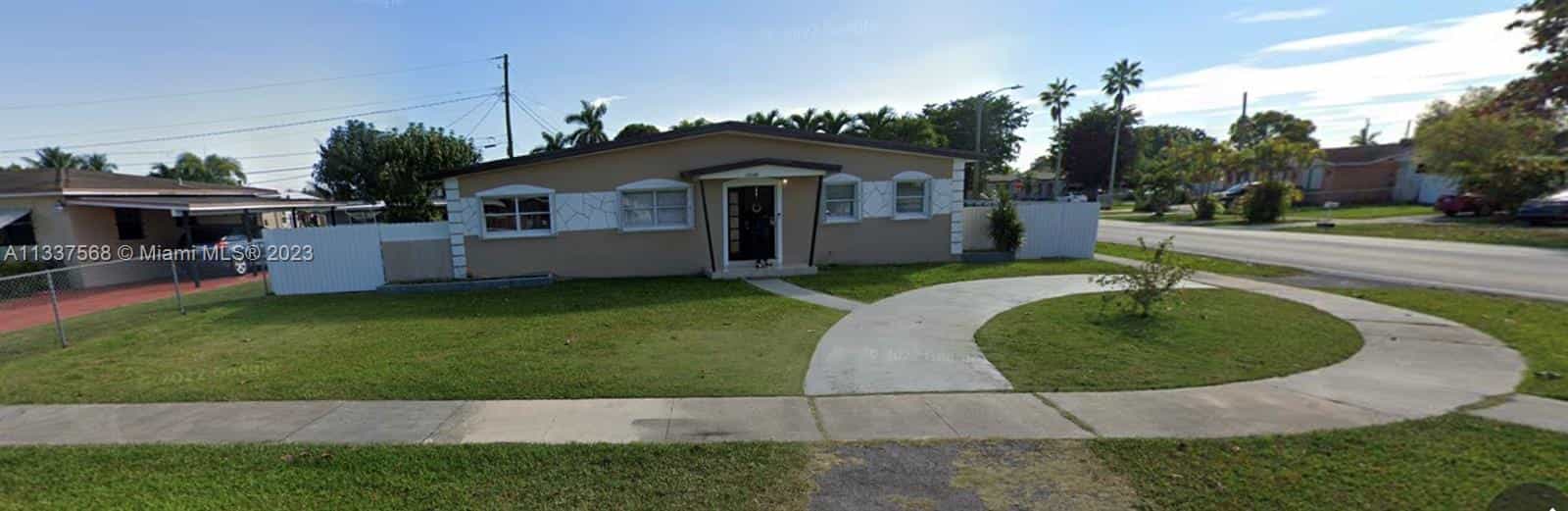 Rumah di Dataran Tinggi Miami Selatan, Florida 11622523