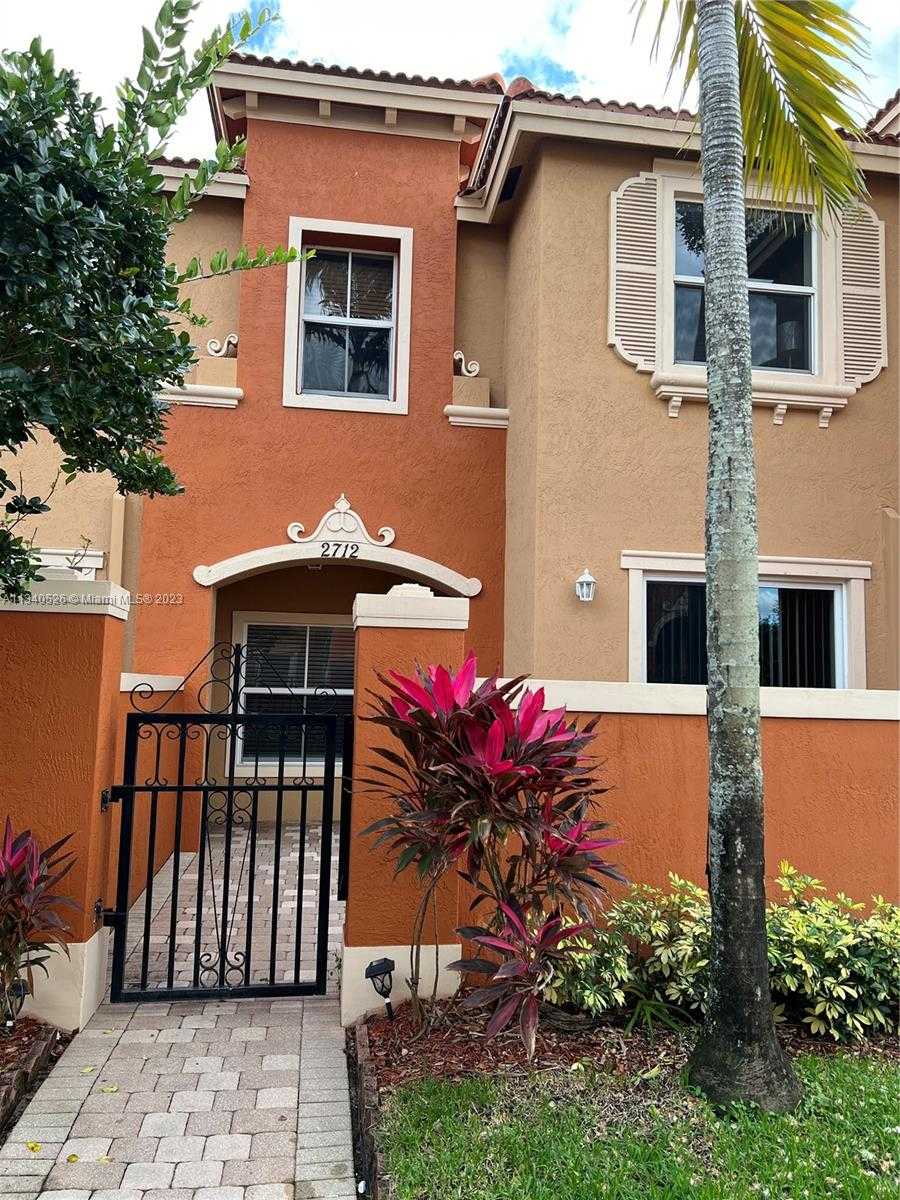 House in Miramar, Florida 11622530