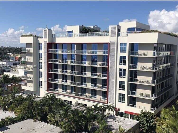 Condominium in Beverley Beach, Florida 11622541