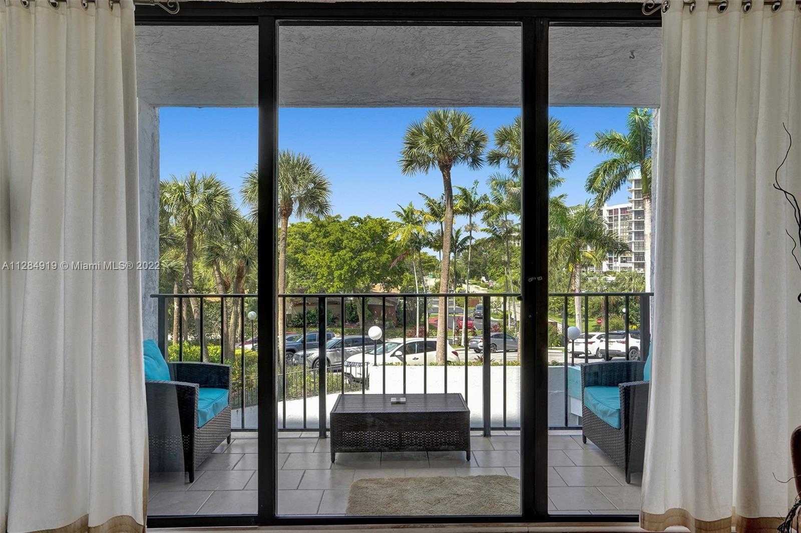 Condominium in Beverley Beach, Florida 11622559
