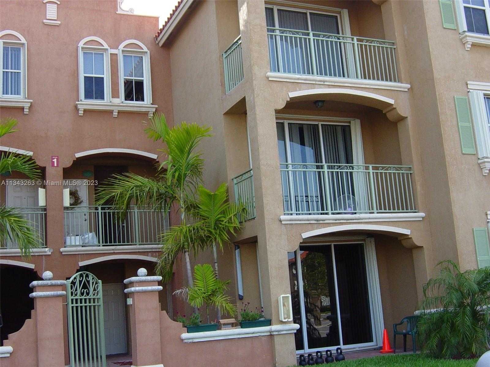 House in Doral, Florida 11622584