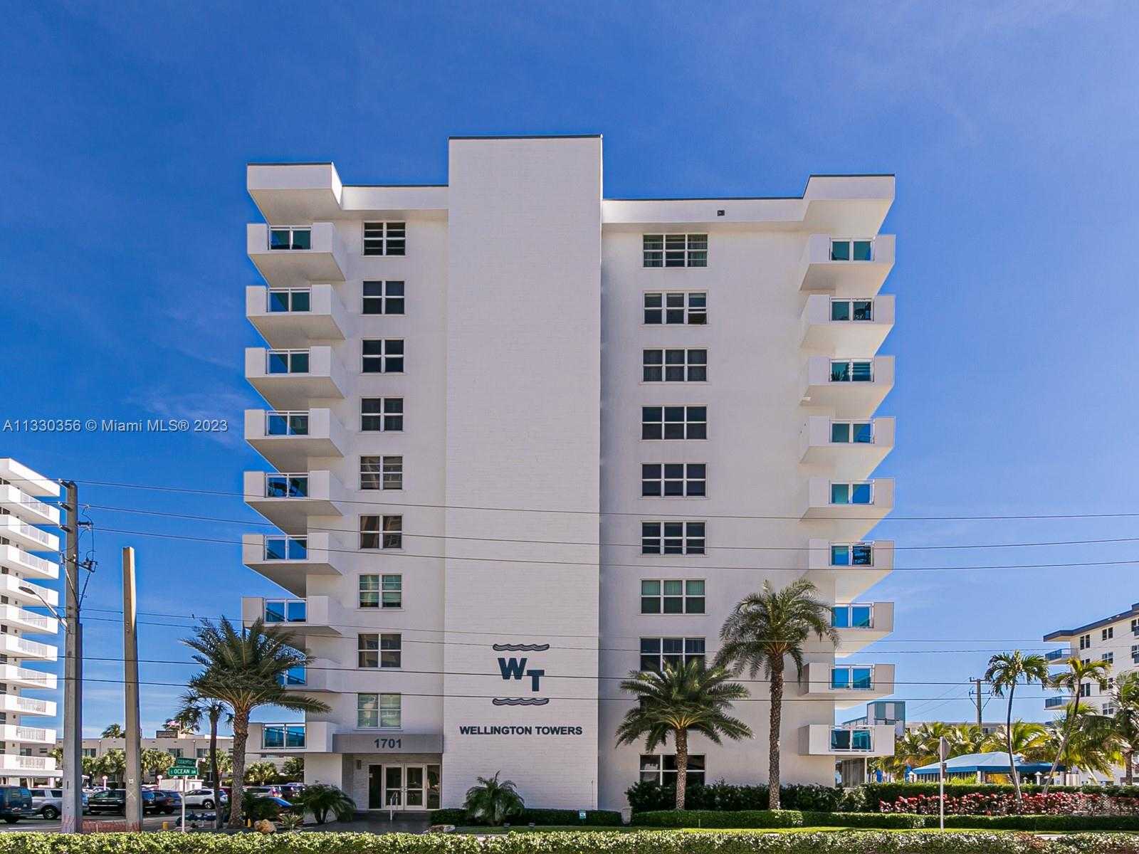 公寓 在 Hollywood, Florida 11622597