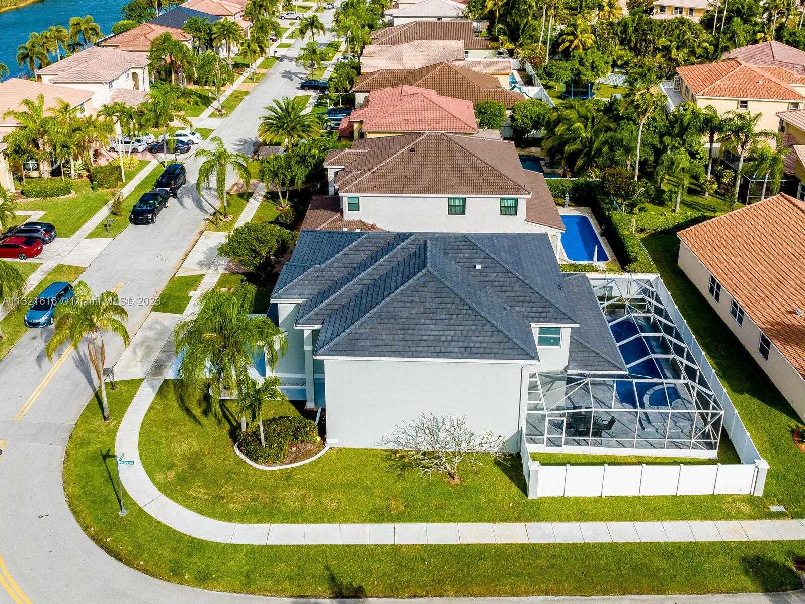 Будинок в Miramar, Florida 11622652