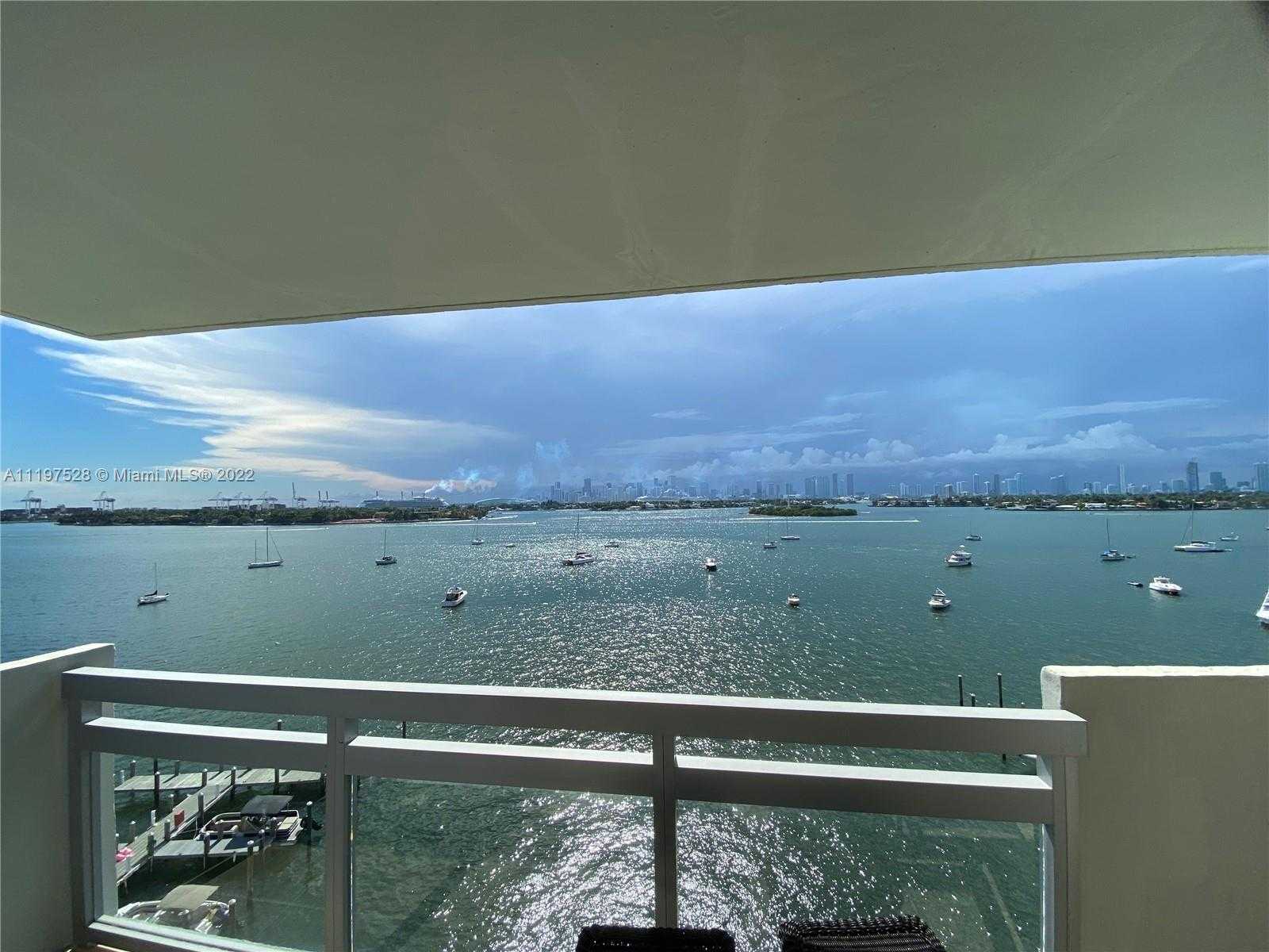 House in Fisher Island, Florida 11622689