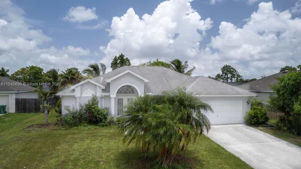 Hus i Port St. Lucie, Florida 11622696