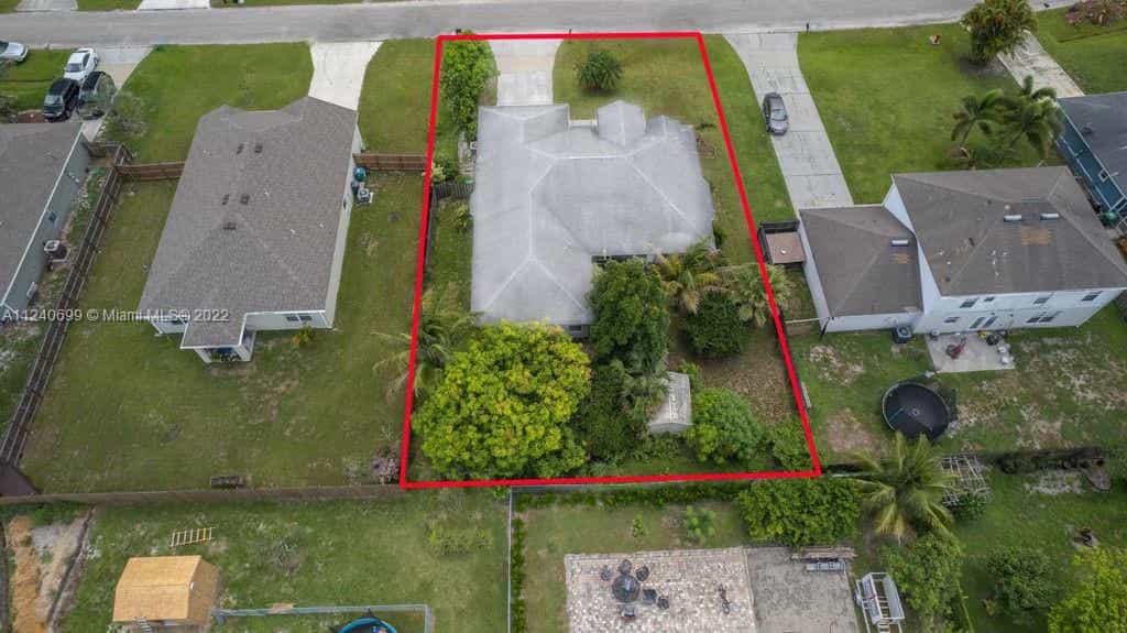 House in Port St. Lucie, Florida 11622696