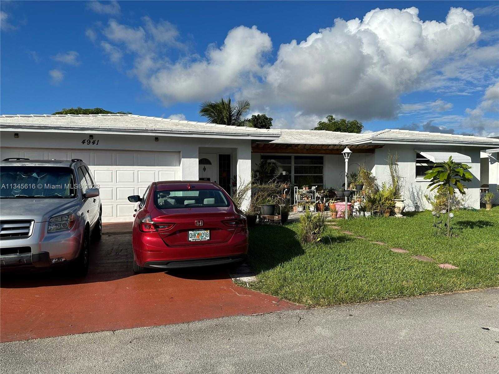 жилой дом в Tamarac, Florida 11622710
