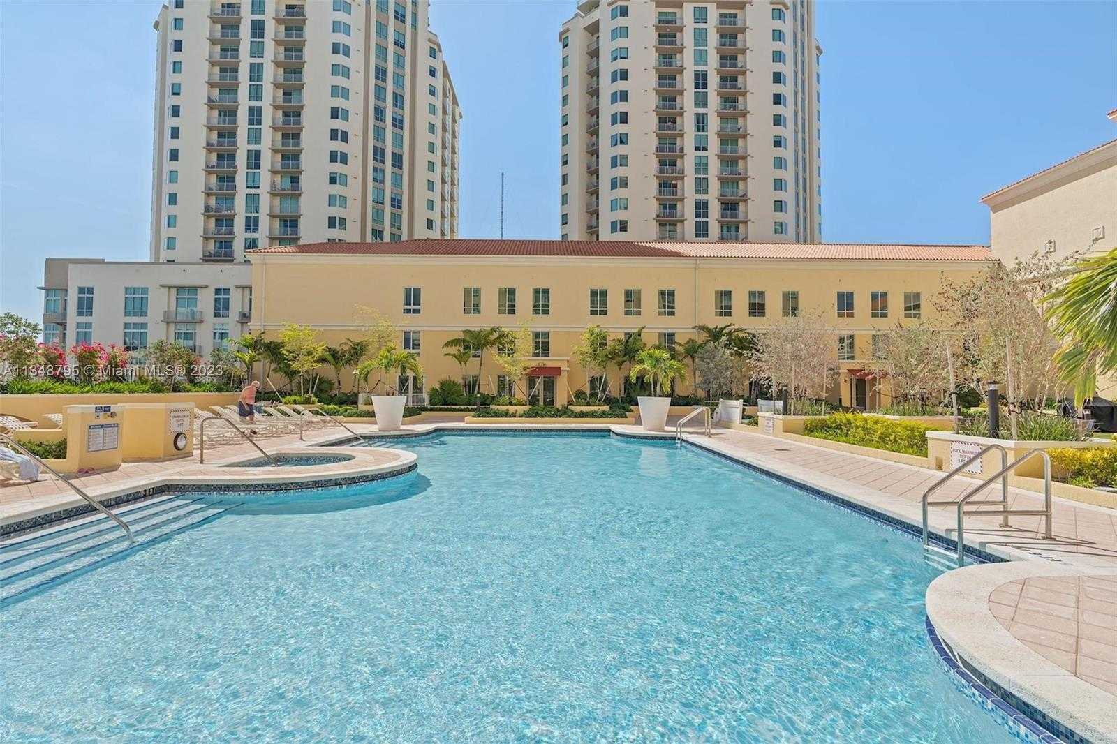 Condominium in Miami, Florida 11622739