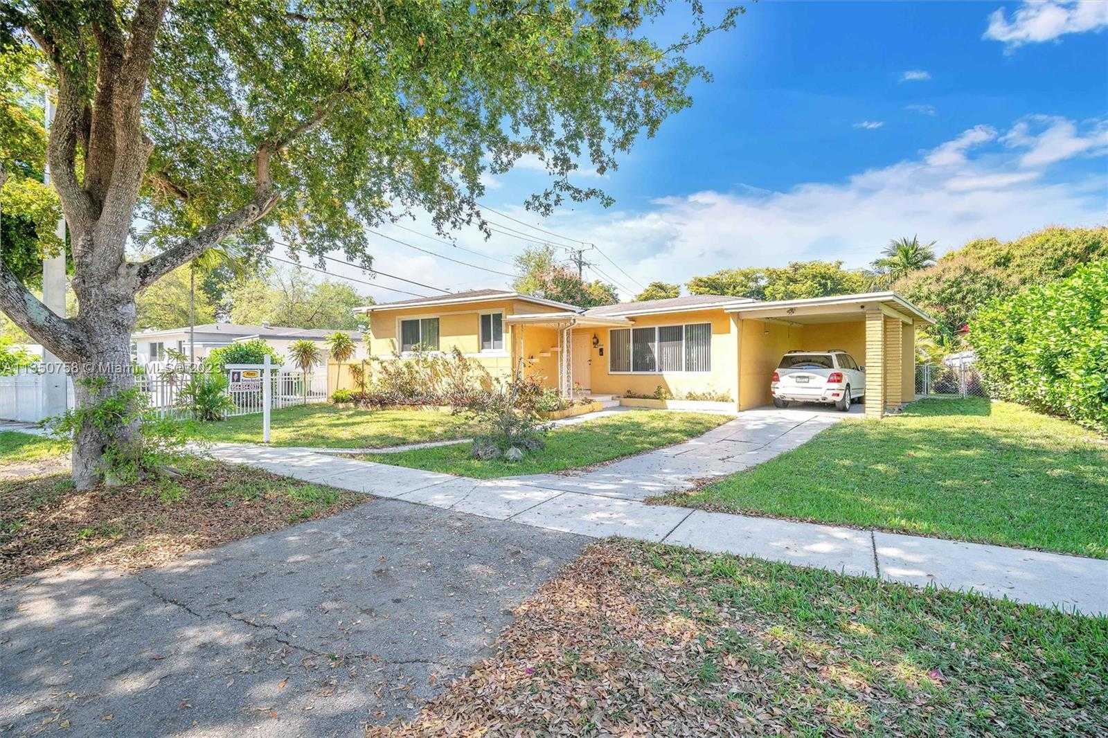 House in Biscayne Park, Florida 11622752