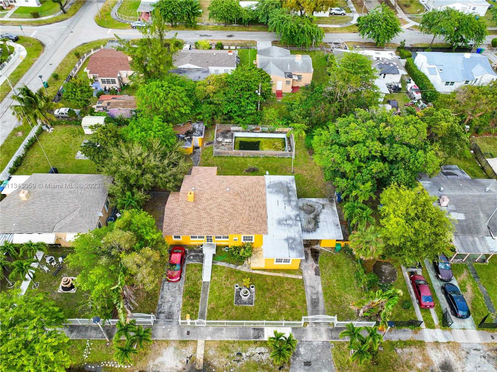 بيت في Miami, Florida 11622785