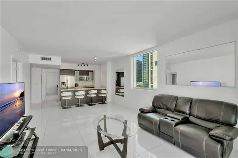 House in Miami, Florida 11622797