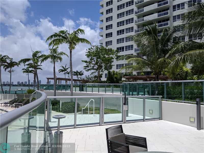 Condominio nel Miami Beach, Florida 11622799