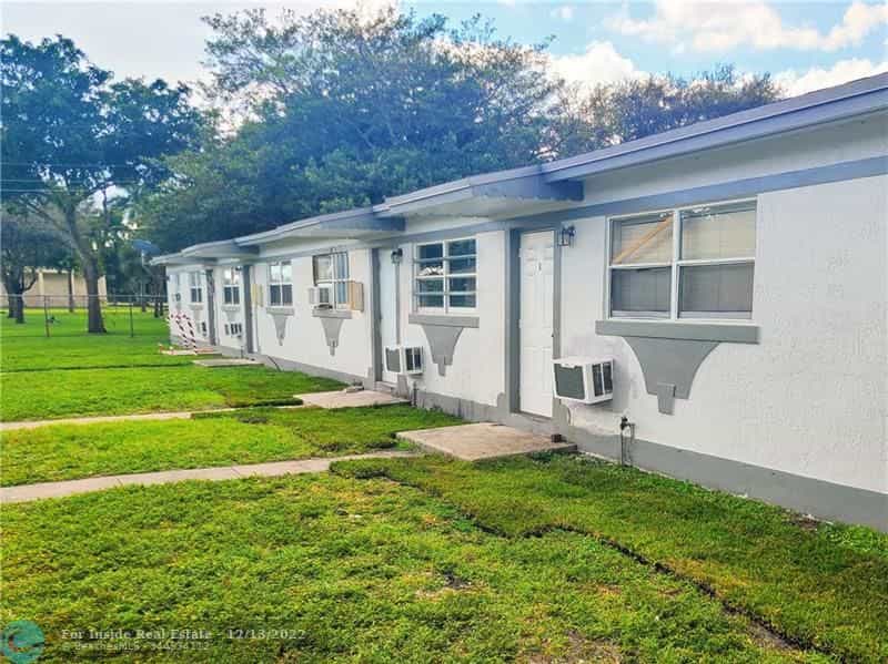 House in Hollywood, Florida 11622804