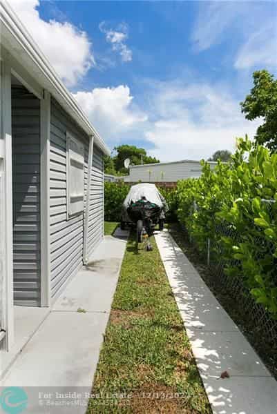 房子 在 Fort Lauderdale, Florida 11622812