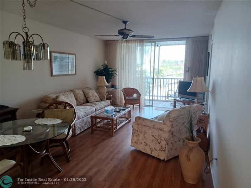 Condominium in Pompano Beach, Florida 11622816
