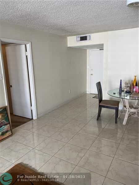 Condominium dans Aventure, Floride 11622835