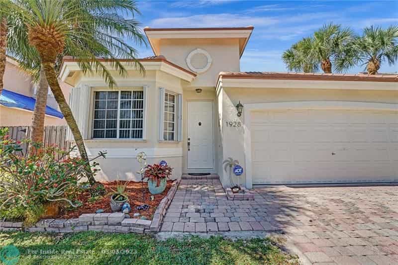 住宅 在 Pembroke Pines, Florida 11622838