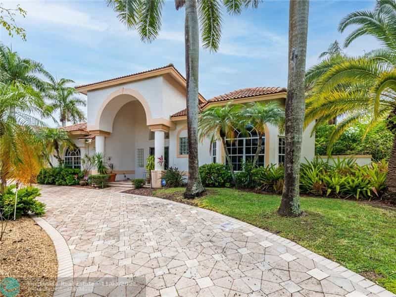 بيت في Coral Springs, Florida 11622851