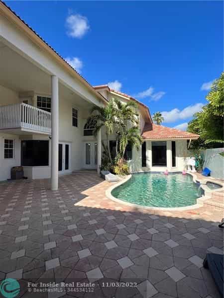 집 에 Coral Springs, Florida 11622851