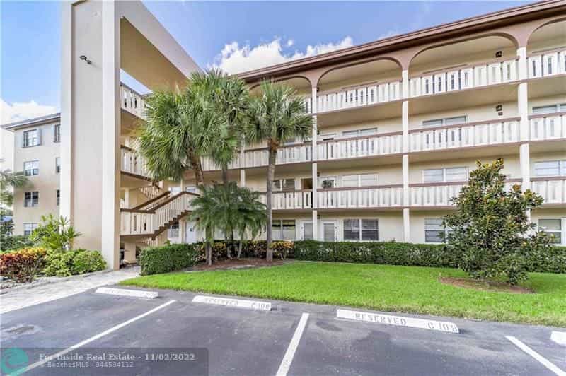 Condominium in Coconut Creek, Florida 11622866