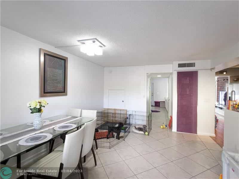 Condominium in Davie, Florida 11622873