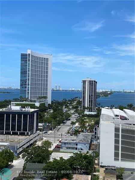 Kondominium w Miami, Florida 11622876
