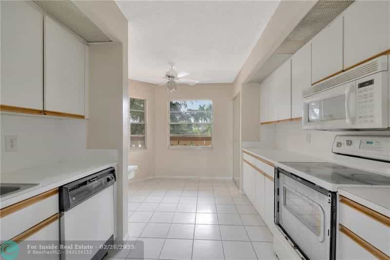 Condominium in Coconut Creek, Florida 11622907