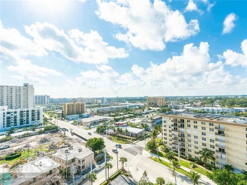 Condominium in Pompano Beach, Florida 11622912