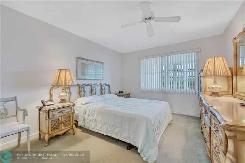 公寓 在 Deerfield Beach, Florida 11622923