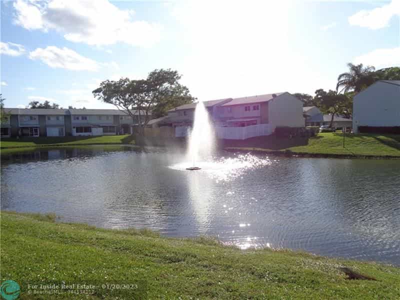 House in Sanders Park, Florida 11622925