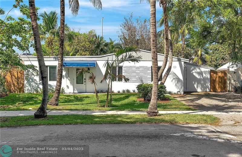 House in Hollywood, Florida 11622927