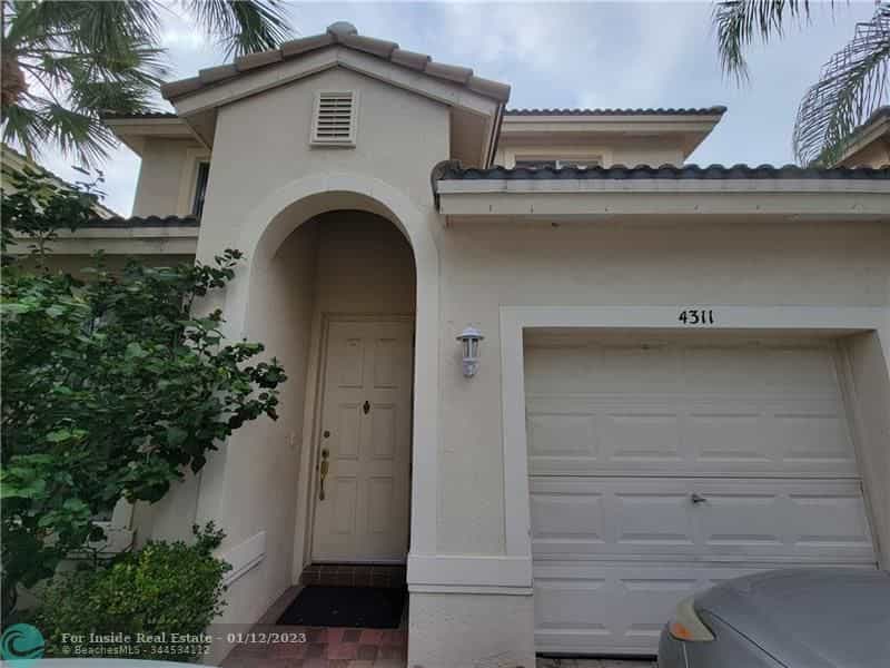 Haus im West Palm Beach, Florida 11622931